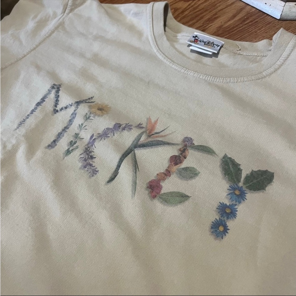 Hello Spring! Disney Store Floral Mickey Mouse Spell out Sweatshirt Womens Small